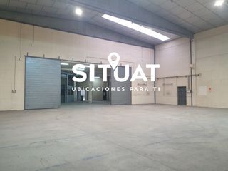 Lloguer Nau industrial a Carrer de la botànica 115. Nave adosada diafana con imagen corporativa y patio para maniobr