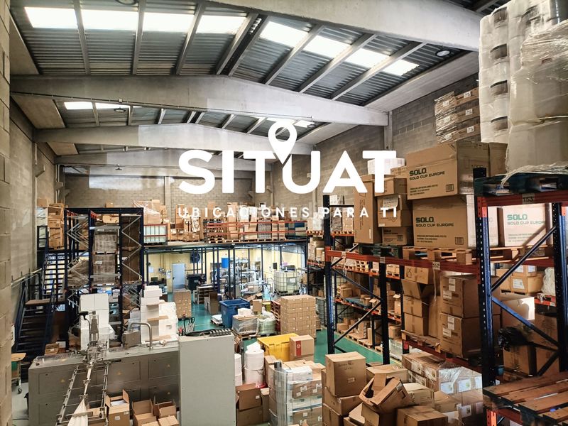 Foto c70effa5-fcc9-4a83-b810-a02b4d04868f. Industrial building in n-340 647 in Sant Vicenç dels Horts