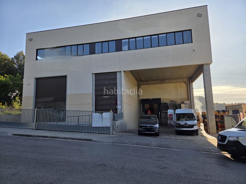 Foto 1fae5892-9d8c-4d57-af19-3a33005d7ab4. Capannone industriale in avinguda de gaudi 180 in Rubí