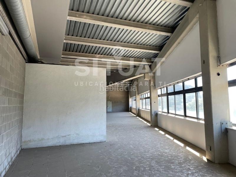 Foto af4ad73a-011f-4236-889e-059b7db8b3fe. Lloguer nau industrial a avinguda compositor bizet 49 a Rubí