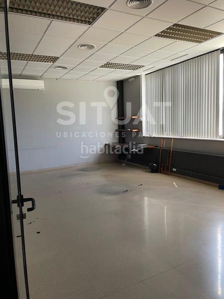 Foto 61e14cb5-e5a1-4fdd-acbf-c2c5780e935a. Rent industrial building in avinguda compositor bizet 49 in Rubí