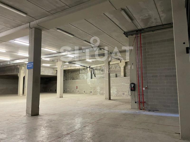 Foto a8539705-1ead-41e4-b461-d8e0736d4437. Rent industrial building in avinguda compositor bizet 49 in Rubí