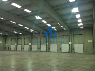 Miete Fabrikhalle in Carrer de l'estació 18. Nave tipo c de 2914 m2 con 11 muelles de carga y campa de 9000 m