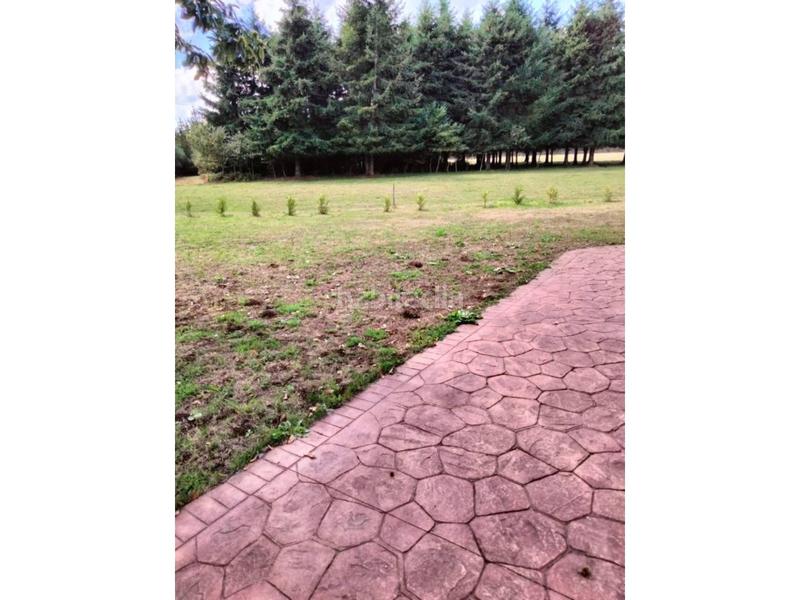 Foto 73a4c881-8ee0-43eb-a34e-6f5e4870d3d7. Casa aparellada a lugar codesoso monte 3 a Sobrado