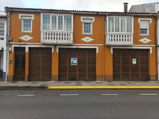 Maison jumelée à Avenida principal 108. Casa pareada en venta en curtis