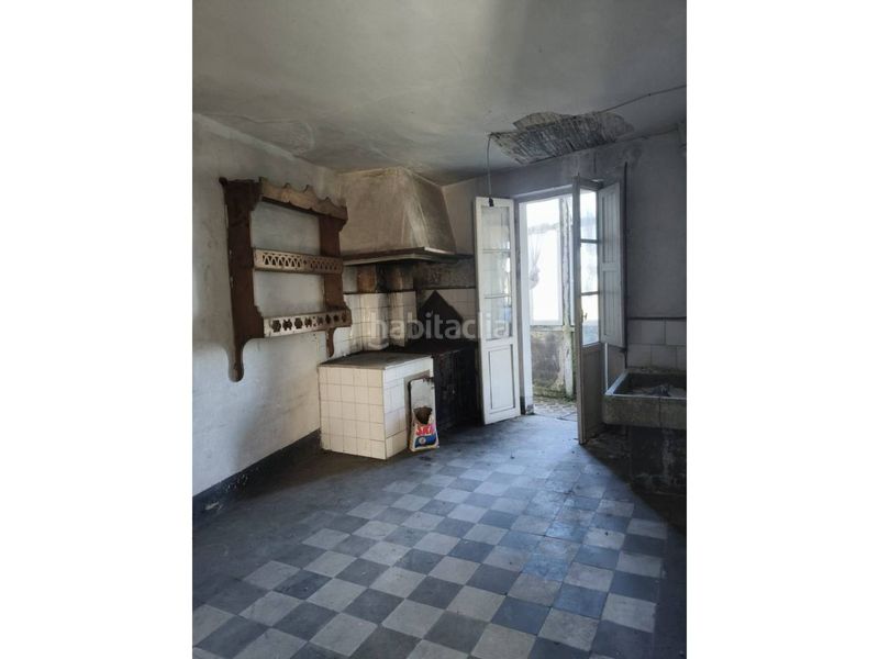 Foto c6ad8114-db98-4aa9-a54f-0edf46dc99f4. Casa adossada a calle avenida principal 6 a Curtis