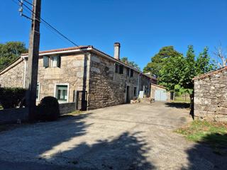 Maison jumelée à Portecelo 8. Se vende casa de piedra en foxado curtis