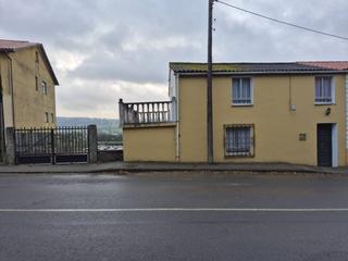 Maison  Iglesia. Se vende casa de dos plantas en mesa