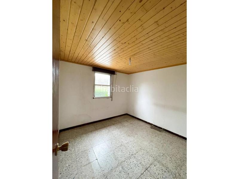 Foto 5d4f89d9-ffd6-40f3-a1d5-4a4154cc6ae1. Maison avec parking dans Sobrado