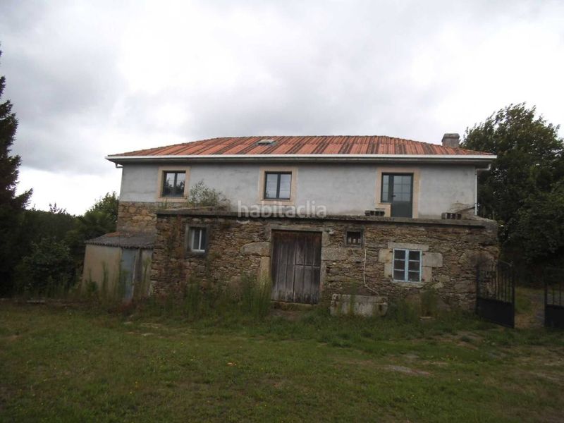 Foto efb44783-a22b-405c-b49d-819d31f34a86. Casa amb aparcament a Sobrado