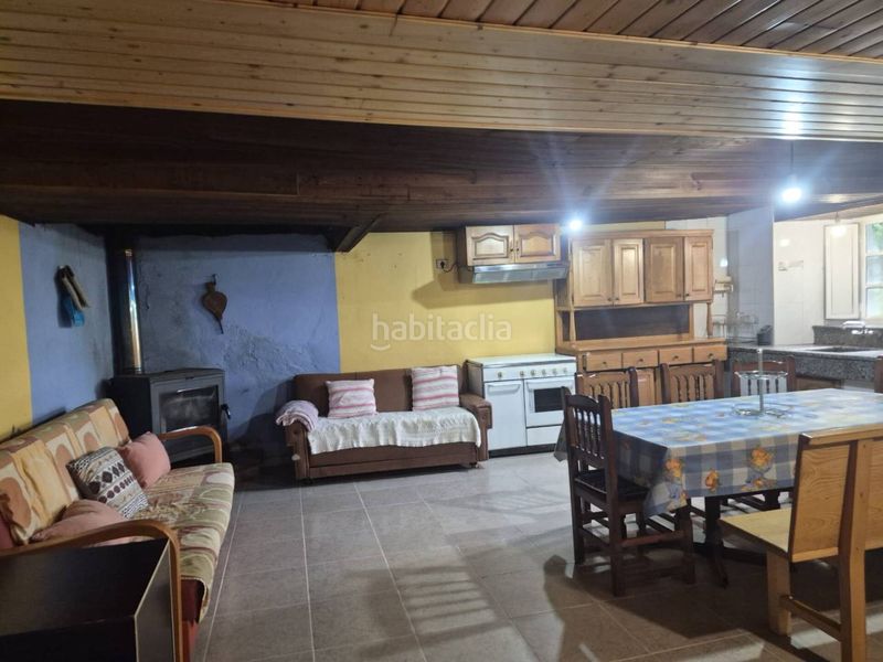 Foto 0d0871de-7633-40bf-a640-1a45aeab8059. Casa a Sobrado