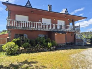 Maison  Calle ril arriba. Se vende casarestaurante en cruce sesmonde, vilasantar
