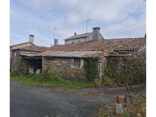Haus  Calle lugar vilarraso. Se vende casa en vilarraso, aranga