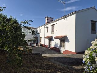 House  Calle ronda de coruña. Se vende casa en curtis, a coruña