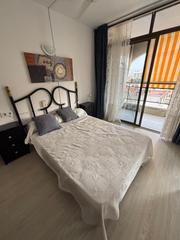 Pis a Calella. Apartamento con zona ajardinada y piscina