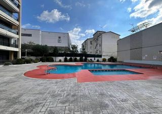 Appartement à Calella. Apartamentos toyca  con piscina y jardín