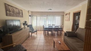 Appartement  Calle puig de popa. Pis reformat a 300 m de la platja  zona far de calella