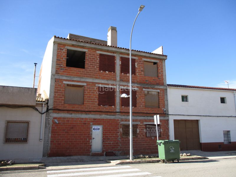 Foto a5c9581f-fbec-4ec9-9fe6-9349c3f1d9cc. Gebäude in calle camino real 144 in Gineta (La)
