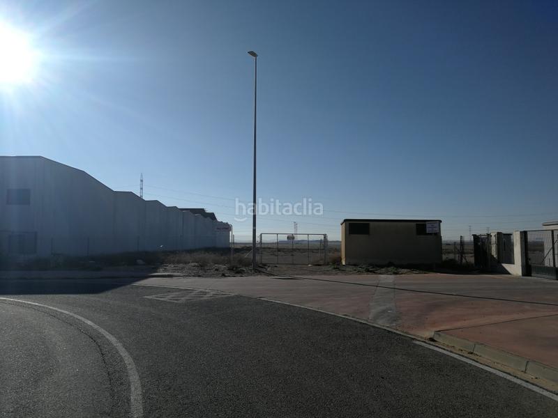 Foto c1ef14c4-ef88-4828-b49b-74fbc19bdb66. Terrain industriel dans calle pg. ind. romica 214 dans Albacete