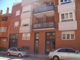 Autoparkplatz in Calle josé estrañi 22
