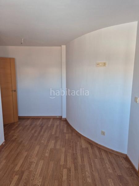 Foto d669d84e-43d3-46a3-892d-5a85c5feec9c. Piso en avenida ayora 31 en Almansa