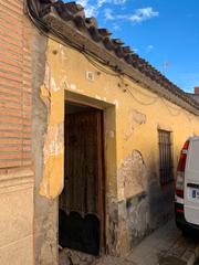 Casa a Calle de la rambla 48. Vivienda para reformar