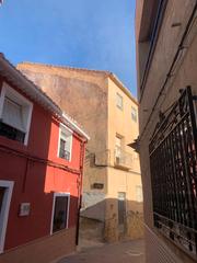 Casa a Calle iglesia 24. Excelente oportunidad para familias numerosa.