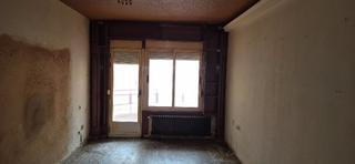 Etagenwohnung en Calle pablo medina 6. Piso de 4 habitaciones en pablo medina con garaje incluido