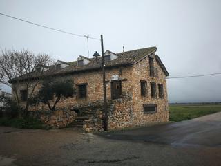 Gebäude in Calle gómez gil 9. Hotel-restaurante en balsa de ves