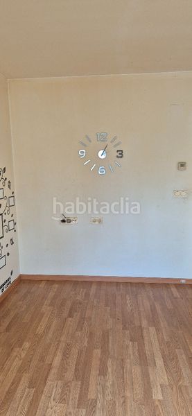Foto b71a75e0-cb21-4012-b91e-a0249c8c5b34. Pis a avenida ayora 31a a Almansa