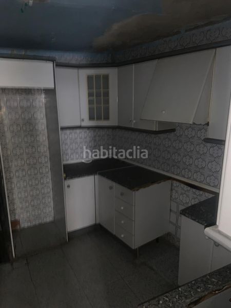 Foto 057327e2-b72d-4105-94af-8538a5b0cc41. Casa a calle canalón 30 a Hellín