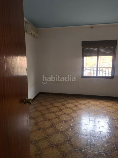 Foto 3a83f6a0-7990-438d-9952-e6aa51128dbf. Casa a calle canalón 30 a Hellín