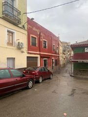 Haus  Calle canalón 30. Excelente vivienda en hellin