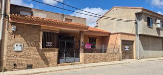 Reihenhaus  Calle pérez galdós 10. Casa madrigueras