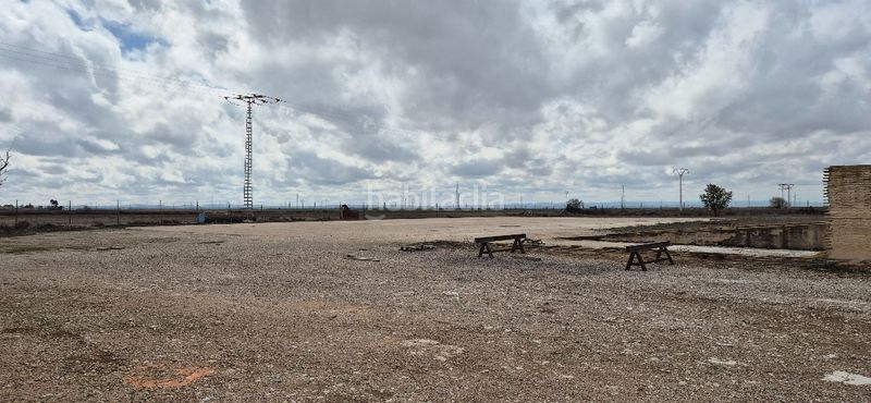Foto 40aecd6f-ccd5-4ca8-8968-8c585241c244. Bâtiment à usage industriel dans a-31 237 dans Gineta (La)