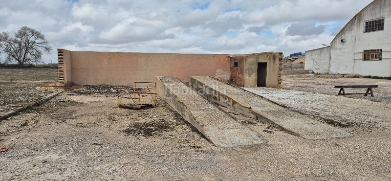 Foto cf0ea879-81f6-491a-be0c-cd8d491657fe. Bâtiment à usage industriel dans a-31 237 dans Gineta (La)