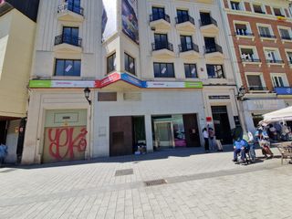 Rent Office space in Plaza altozano 4. Oficina plaza altozano