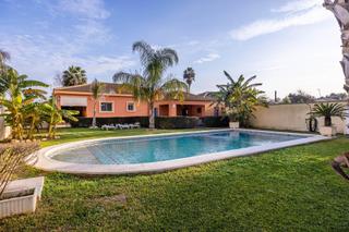 Masia en La Motilla - Fuente del Rey. Casa independiente de una planta con piscina