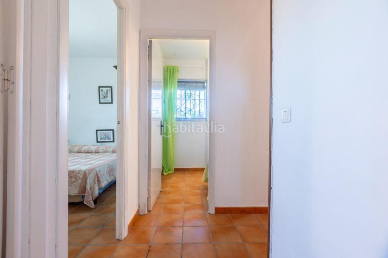 Foto 0ead9113-ce75-408b-acf1-37cb81277d21. Chalet en calle sector retama 38 chalet pareado en playa de matalascañas. sector retama en Almonte