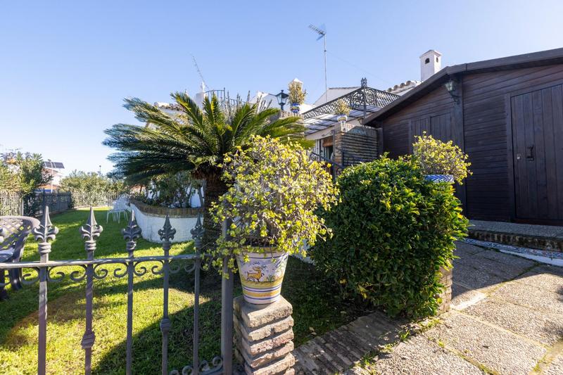 Foto 46e7c2d5-7cc9-4115-946b-7ef5bf8f89d8. Chalet en calle sector retama 38 chalet pareado en playa de matalascañas. sector retama en Almonte