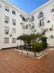 Appartement  Calle san benito. Piso a la venta en calle san benito  buhaira
