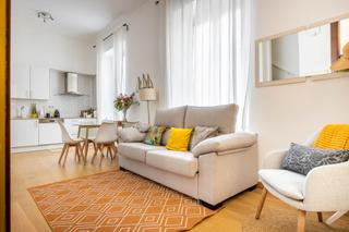 Triplex  Amores. Encantador tríplex con terraza privada y licencia turística  jun
