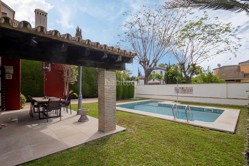 Foto 67b9bc2f-9aef-4ba7-b44d-21a7bc5177b8. Alquiler chalet vivienda exclusiva en el zaudin, sevilla. en Bormujos