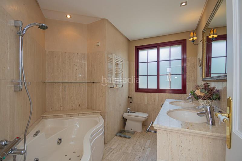 Foto 9918f8f1-eaa8-4c84-9d9c-57e506ced2f4. Alquiler chalet vivienda exclusiva en el zaudin, sevilla. en Bormujos