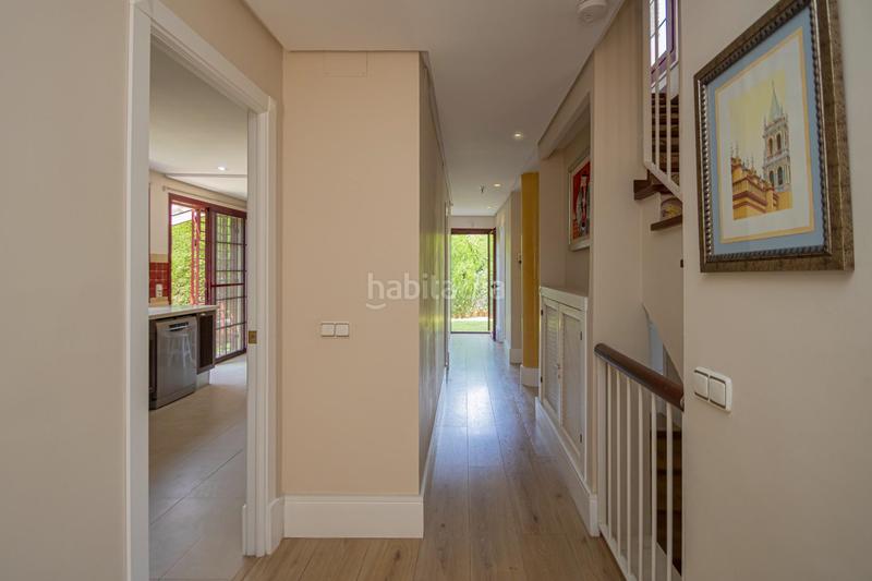 Foto df00819c-950a-422a-a8bc-a800aea6f91f. Alquiler chalet vivienda exclusiva en el zaudin, sevilla. en Bormujos