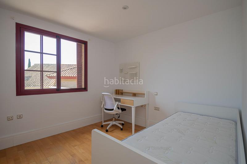 Foto ef07f330-ee88-4646-8419-54a7828584f5. Lloguer xalet amb calefacció aparcament piscina a Bormujos