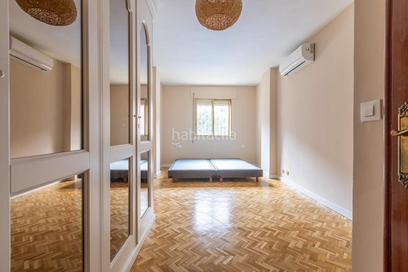 Foto 1ac0acd2-a4ff-4bd9-9f7a-b800f2b1a53e. Appartement avec chauffage parking piscine dans La Buhaira Sevilla