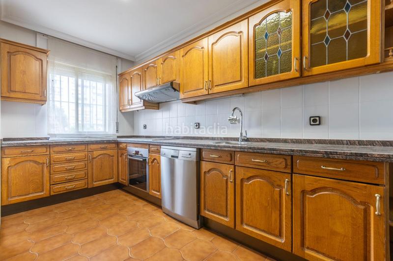 Foto 2b0b9927-20d2-4d1f-b256-d1c46d4f8f46. Appartement avec chauffage parking piscine dans La Buhaira Sevilla