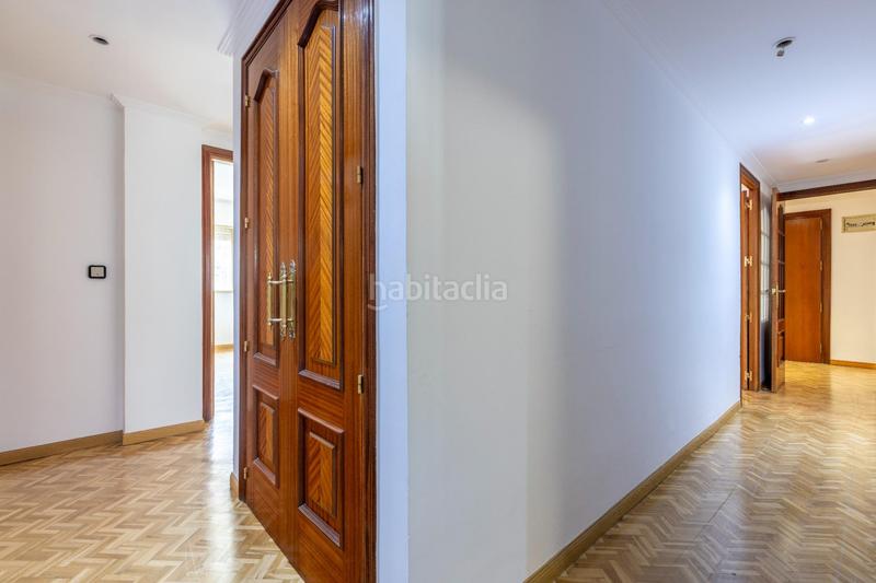 Foto 419f29eb-1b18-432f-ae14-b101c59adf05. Appartement avec chauffage parking piscine dans La Buhaira Sevilla