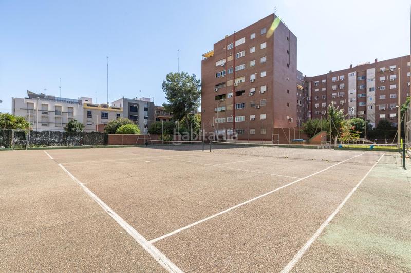 Foto 45ad244e-f6ce-4523-9747-aa09ab6ff1e7. Appartement avec chauffage parking piscine dans La Buhaira Sevilla